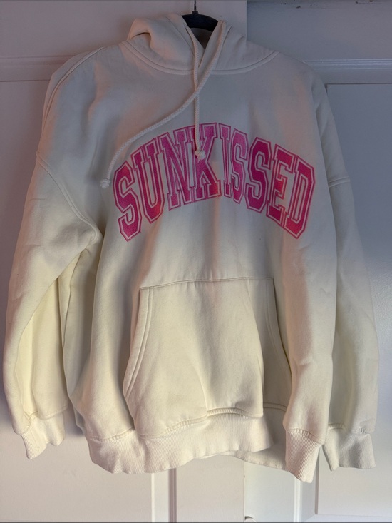 Sunkissed Coconut Sweaters - ☀️ Cream 'Sunkissed' Crewneck Hoodie with Pink Lettering